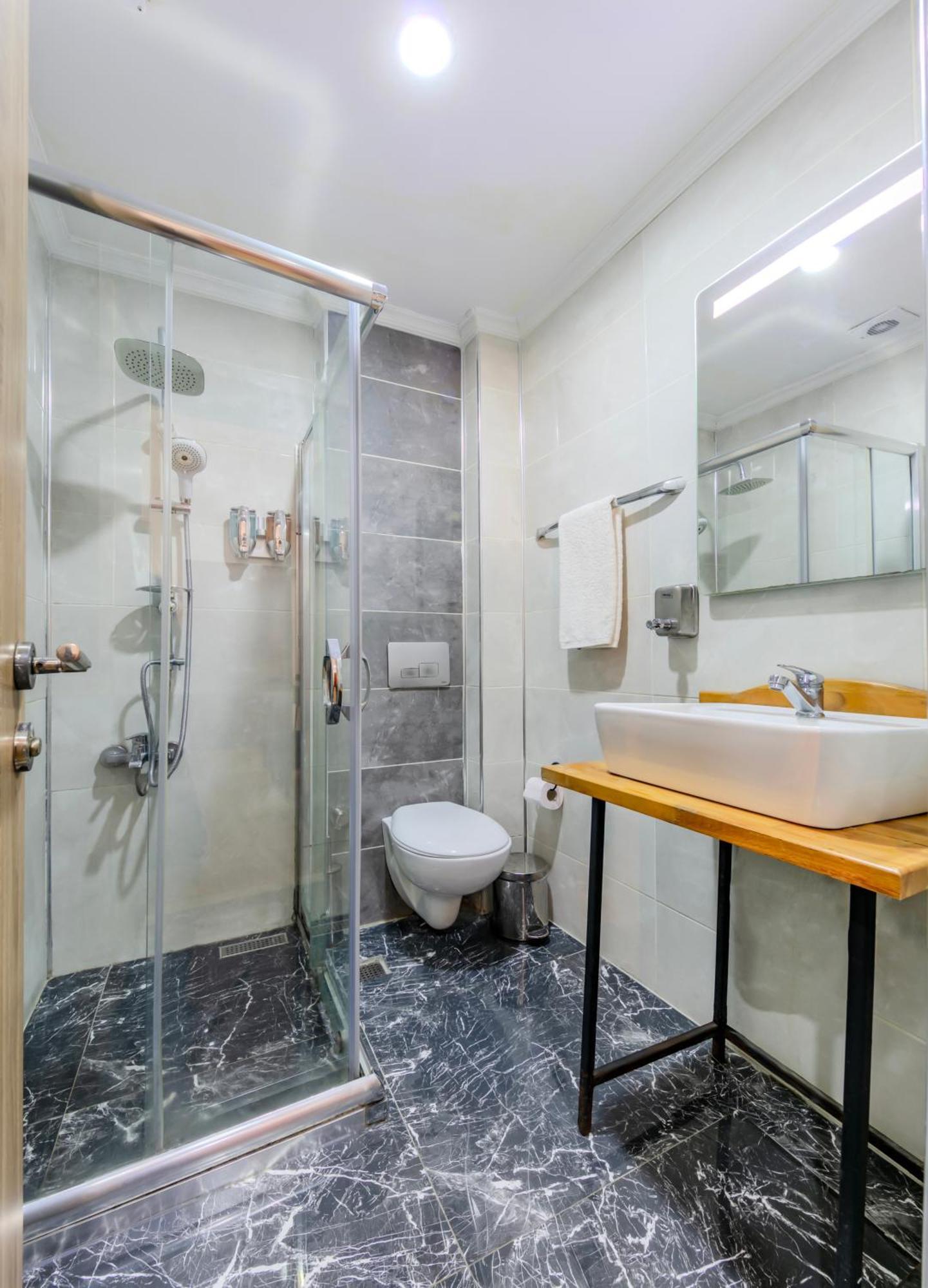 La Pazza Suites Istanbul Eksteriør bilde